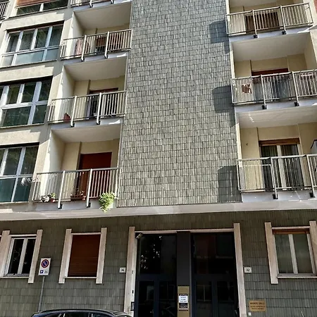 Apartamento Kibilu - Luxury Penthouse Center Varese